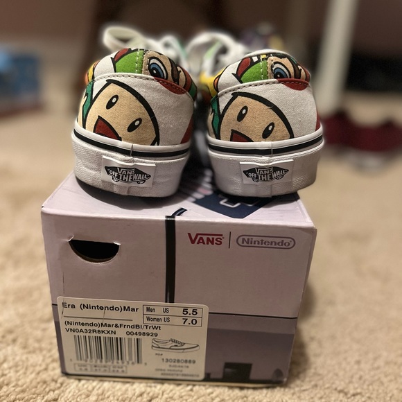 Vans x nintendo womens 7 limited edition - Picture 2 of 6